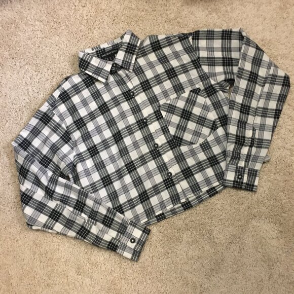 Streetwear Society Boxy Cropped Plaid Button Down Shirt - Picture 12 of 16